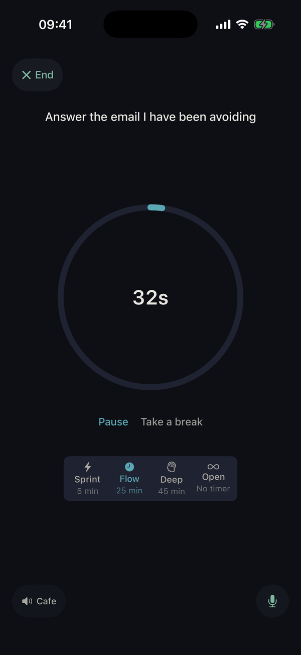 The focus session screen: a calm circular timer counting a 25 minute session, with no red and no clock-shaming.